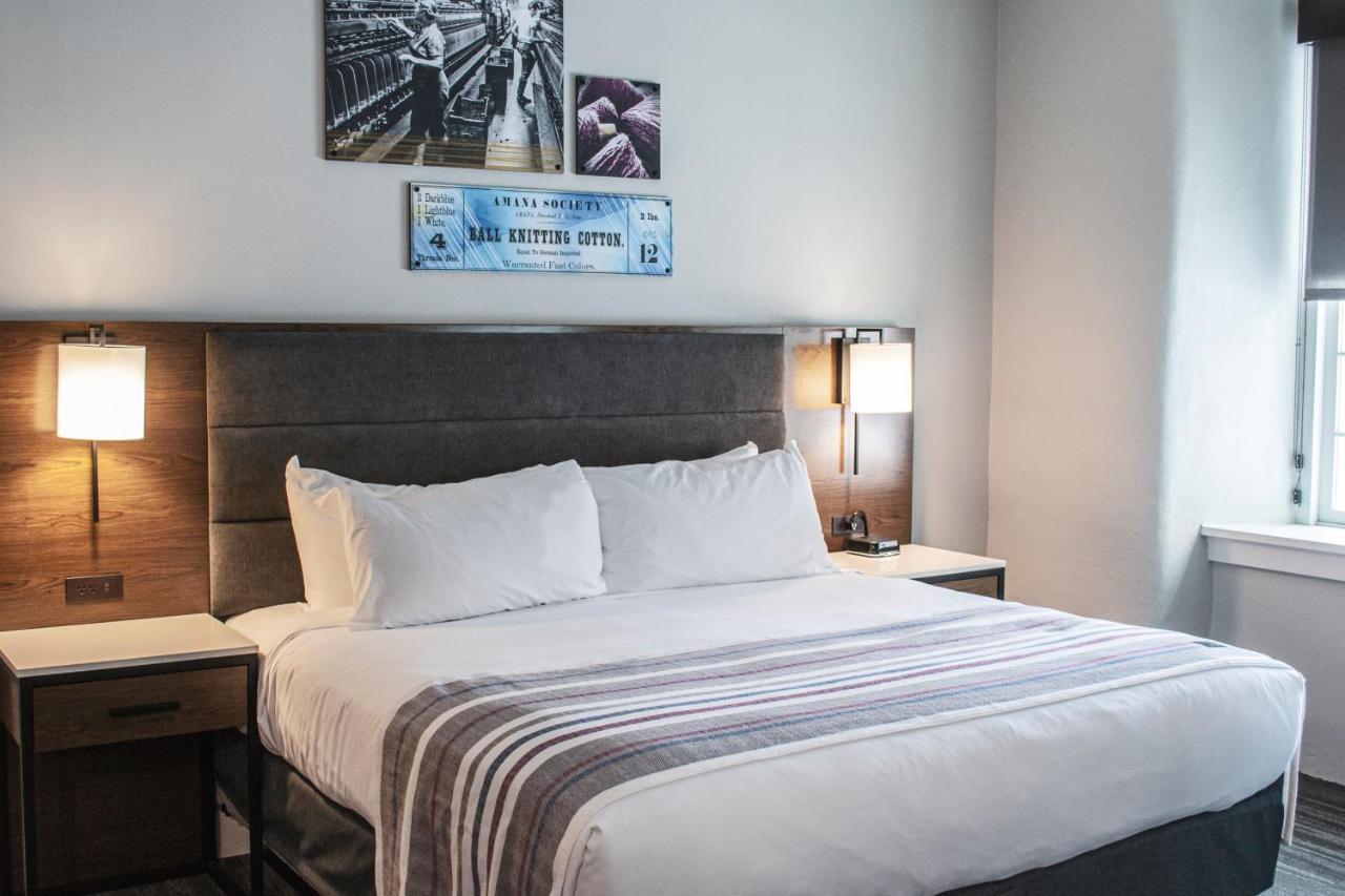 Hotel Millwright Amana Exterior photo